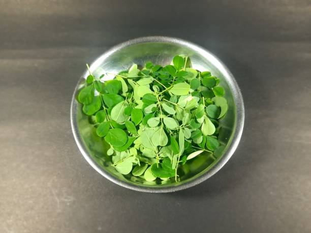 Moringa - Arbre miracle / Ben aile